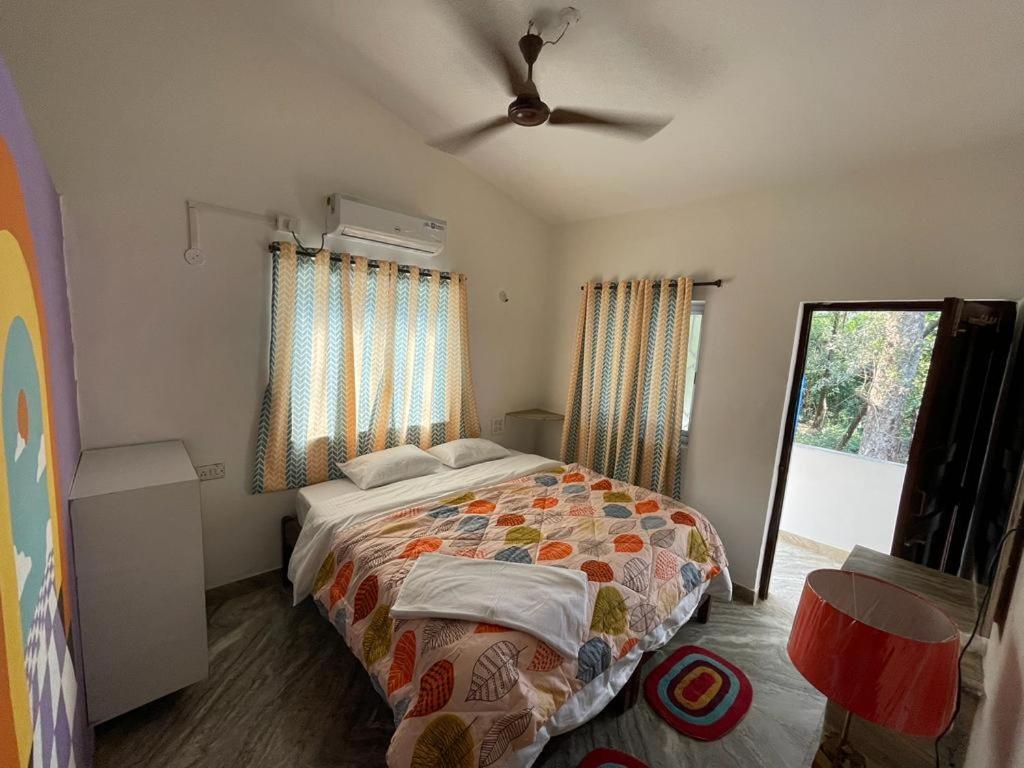 Kaabo Hostel วากาตอร์ ภายนอก รูปภาพ