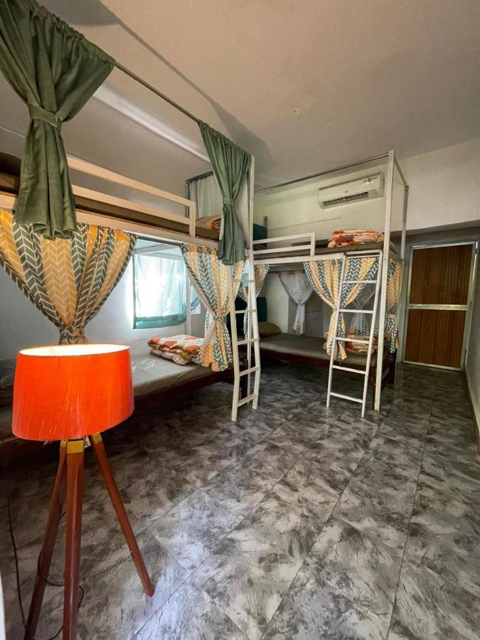 Kaabo Hostel วากาตอร์ ภายนอก รูปภาพ