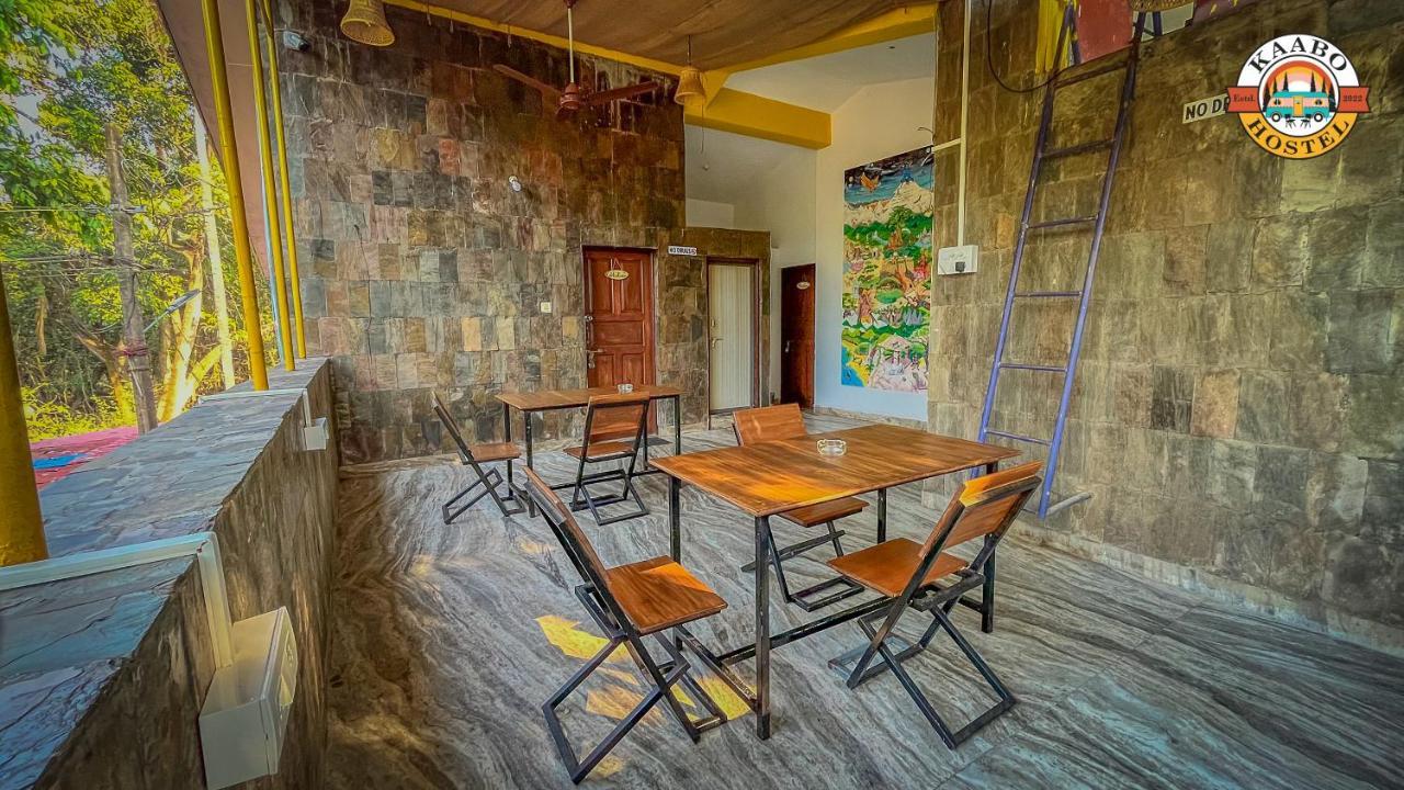Kaabo Hostel วากาตอร์ ภายนอก รูปภาพ