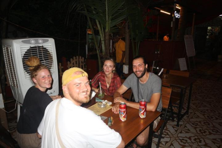 Kaabo Hostel วากาตอร์ ภายนอก รูปภาพ